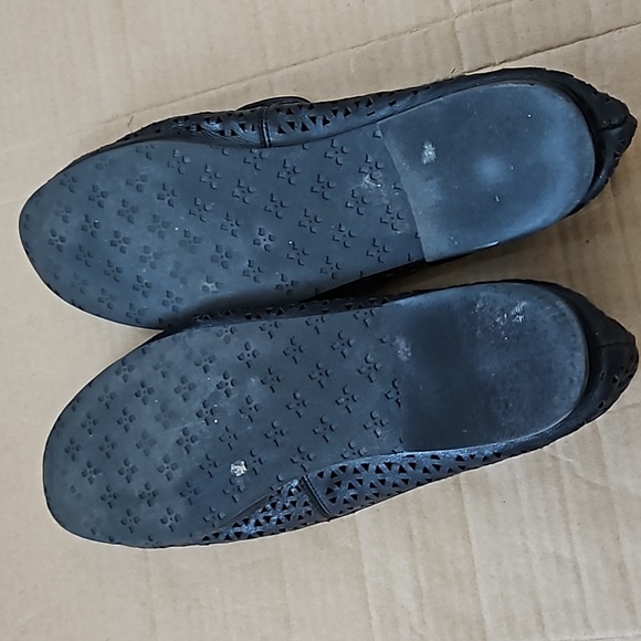 Patricia Nash Francesca black perforated tassel loafers-10 - Picture 9 of 11